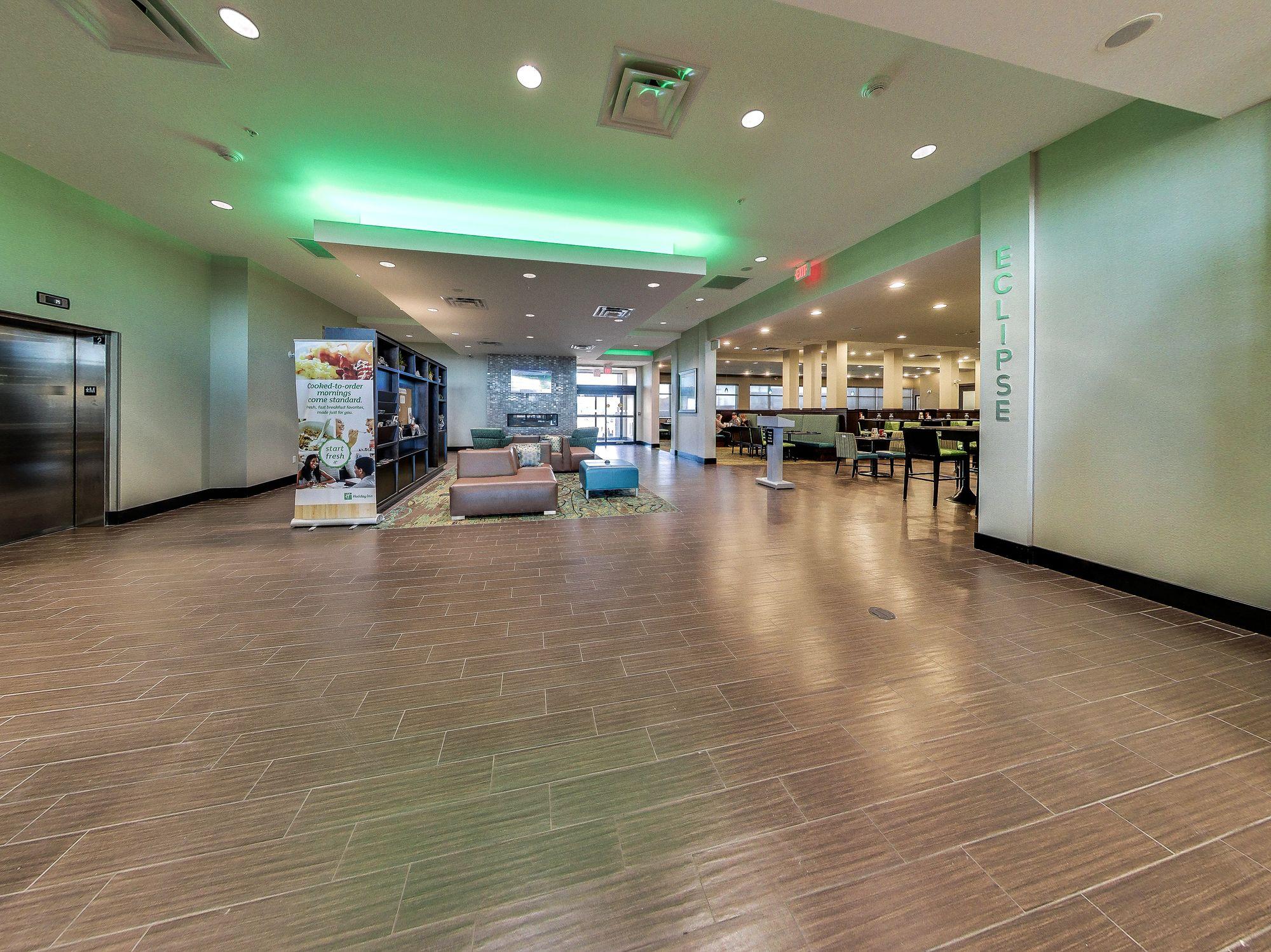 Holiday Inn Hotel & Suites Edmonton Airport Conference Centre By Ihg Ниску Экстерьер фото